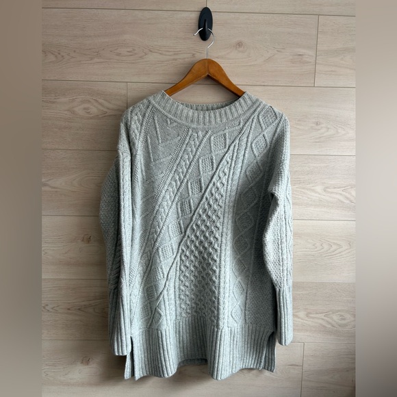 J Crew Cable Knit Crew Neck Sweater, Size Small - Picture 3 of 9